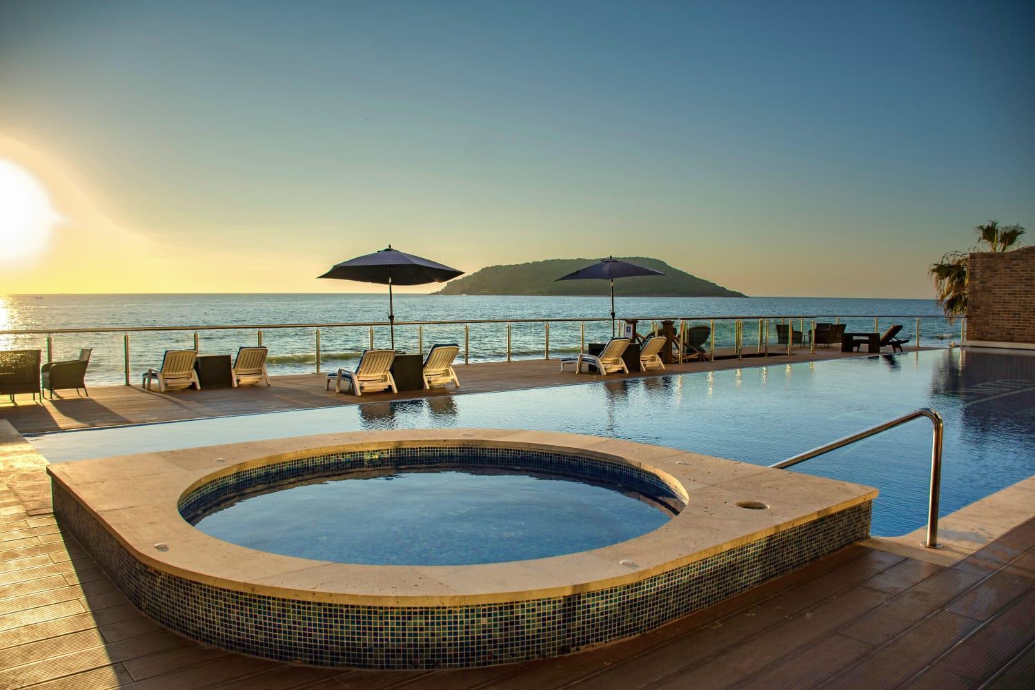 Hotel Tramonto มาซาตลัน ภายนอก รูปภาพ